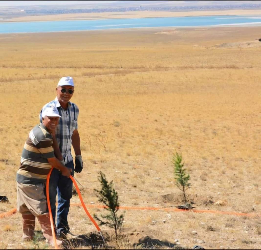 Makas kesme parasıyla ağaç aldı, Konya’da bozkırı ormana çevirdi 9